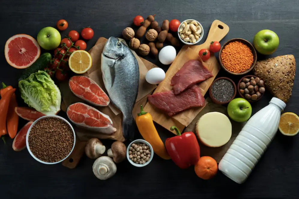 ALIMENTOS E BEBIDAS 