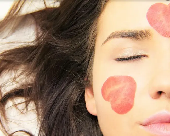 ESTÉTICA - AMANDA ZIMOLONG