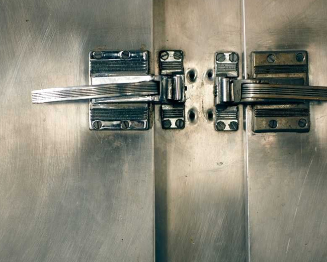 INSTALAÇÕES DE PORTAS