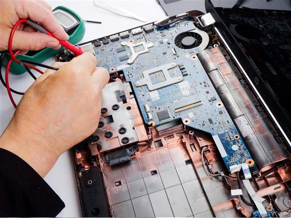 MANUTENÇÃO DE COMPUTADORES - foto 1