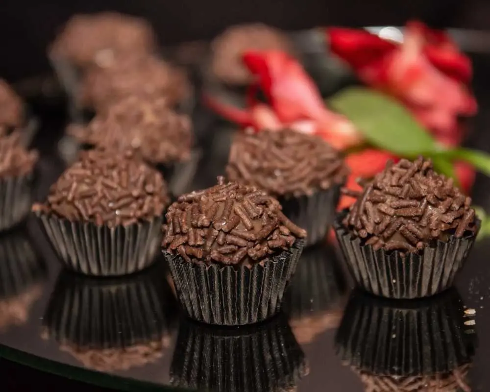 BRIGADEIROS GOURMET  - foto 2