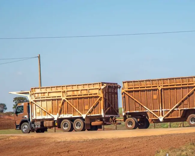TRANSPORTES - CHARLES ROBERTO  - foto 1