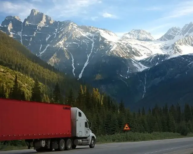 TRANSPORTES MARQUINHOS - foto 1